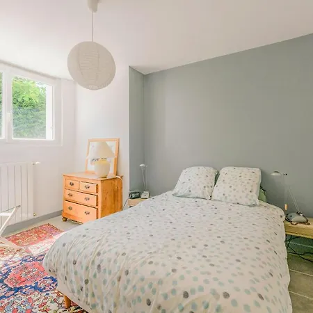 2 Bedroom Lovely In * Poitiers