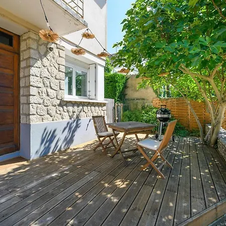 2 Bedroom Lovely In